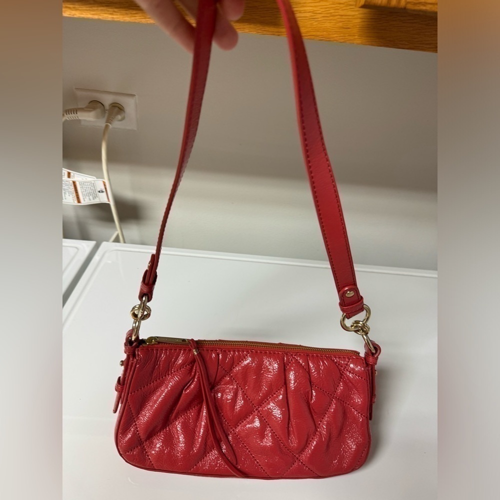 Elliott Lucca Red Leather Quilted Crossbody Bag - Picture 8 of 10
